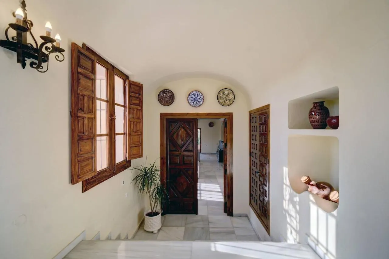 Guest house Private 10 Bedroom Nr Marbella, Villa Candela Benahavis