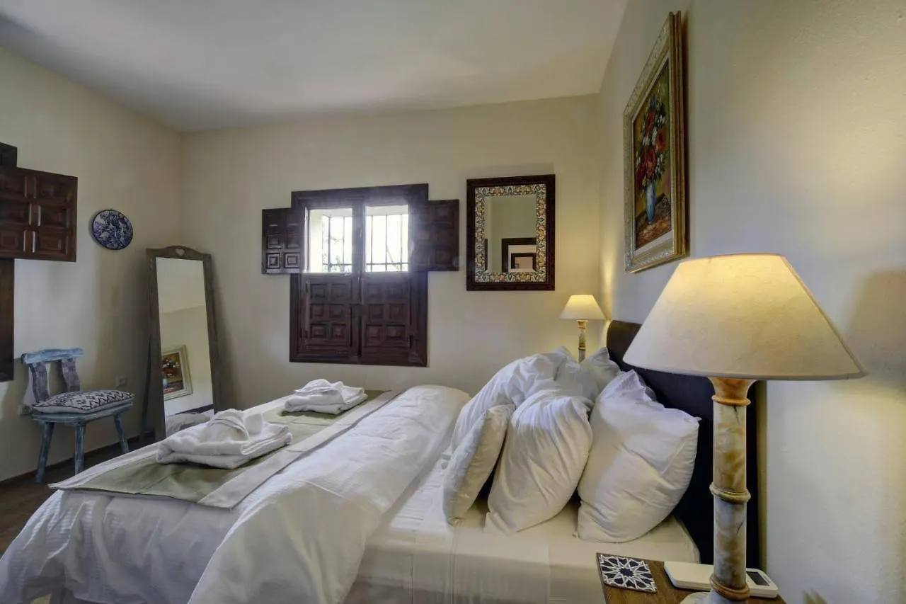 Private 10 Bedroom Nr Marbella, Villa Candela Benahavis Spain