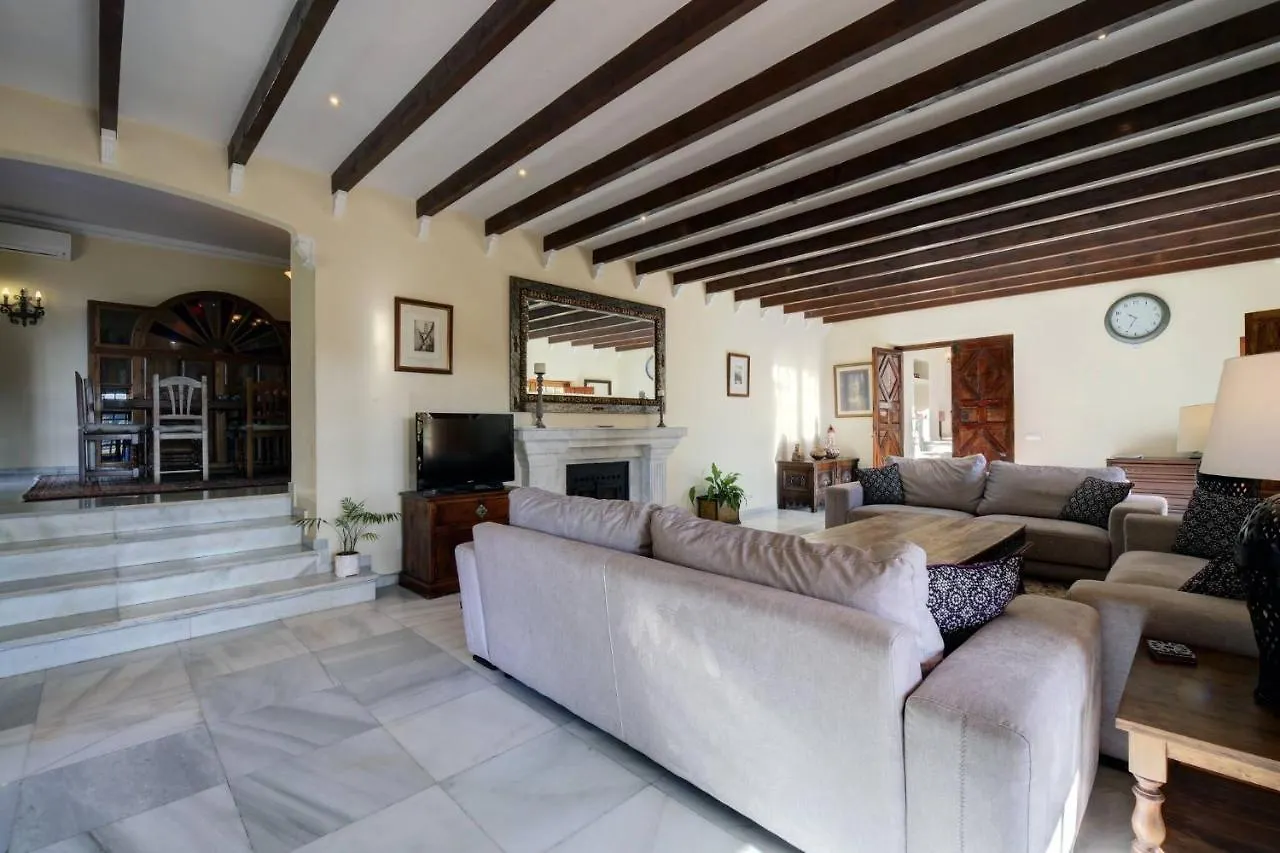 Guest house Private 10 Bedroom Nr Marbella, Villa Candela Benahavis