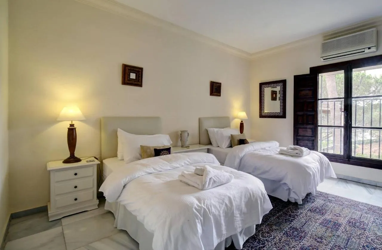 Private 10 Bedroom Nr Marbella, Villa Candela Benahavis