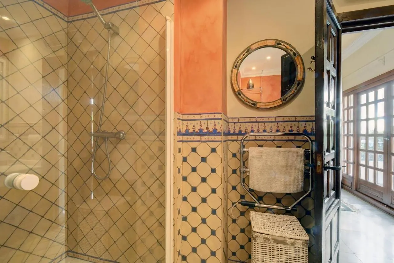 Guest house Private 10 Bedroom Nr Marbella, Villa Candela Benahavis Spain