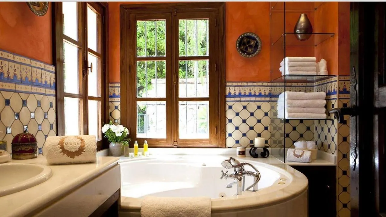 Guest house Private 10 Bedroom Nr Marbella, Villa Candela Benahavis